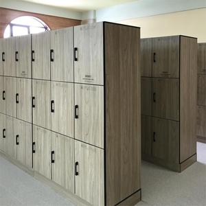 ล็อกเกอร์ยิมสไตล์ Debo พร้อมแผงฟีนอลิก HPL สำหรับทีมกีฬาและโรงพยาบาล - Product Image 5