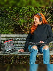 M-AUDIO кислородная мини-клавиатура с расположением противовеса - Product Image 5