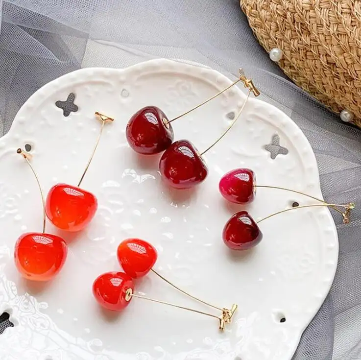 Pendientes de cereza roja de simulación para mujer, de resina dulce, Color dorado, regalo de fruta