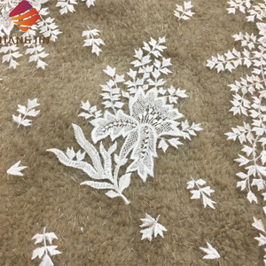 Tùy Chỉnh Thời Trang Đám Cưới Vải Tuyn Sang Trọng Ren Trắng Váy 3D Sequins Thêu Net Nặng Đính Cườm Ren Vải - Product Image 3