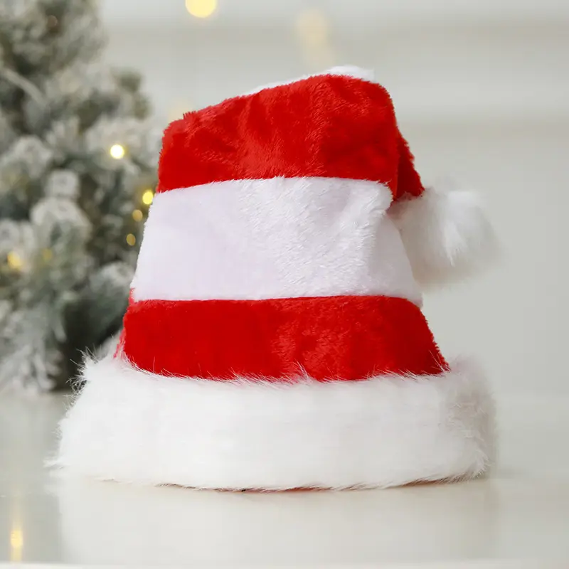 नई अमेज़ॅन गर्म बिक्री लक्जरी लघु आलीशान सफेद और लाल रंग मिश्रित क्रिसमस सांता कैप, क्रिसमस आलीशान टोपी