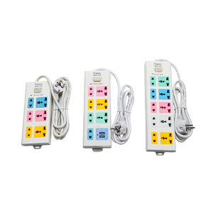 Venta al por mayor de fábrica de nuevos enchufes universales de color con enchufe de expansión USB y enchufe francés - Product Image 1