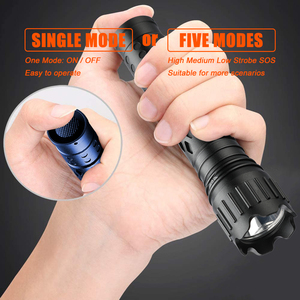 2025 Mới Mạnh Mẽ Không Thấm Nước Cắm Trại Ngoài Trời Ngọn Đuốc Chiến Thuật Ánh Sáng Đèn Flash <span class=keywords><strong>LED</strong></span> USB-C Có Thể Sạc Lại Đèn Pin Săn Bắn Đèn Pin - Product Image 4