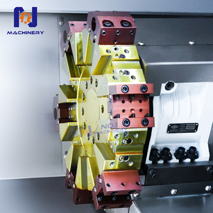 Máquina de torno CNC de cama inclinada TCK50 con función de torneado y fresado para procesamiento de metales ligeros - Product Image 6