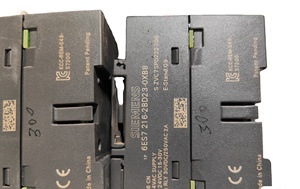 SIMATIC S7-200 CN, Kompakt gerät CPU 226, Wechselstrom versorgung mit 24 DC-Digital eingängen/16 Relais-Digital ausgängen 6ES7216-2BD23-0XB8