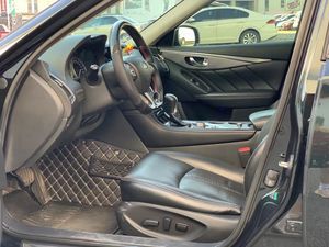 INFINITI Q50L 2.0Tセダンガソリン中古車セカンドカー