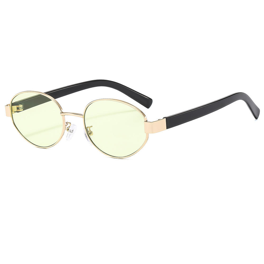 Película verde con marco dorado C6