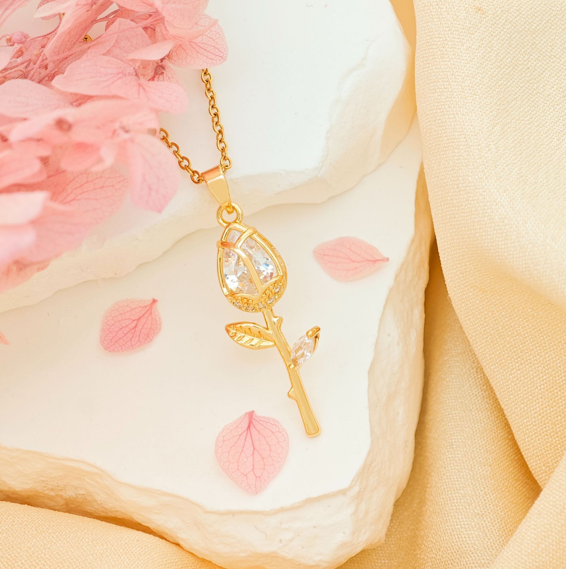 XL-2983 Gold White