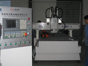 Máquina CNC con husillo giratorio enrutador CNC y máquina para enrutador de corte de madera cnc - Product Image 4