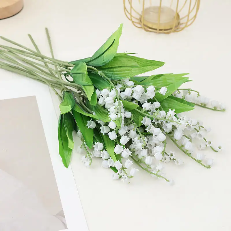 Decorazione di nozze piante artificiali campane bianche fiori all'ingrosso atmosfera di vacanza layout forniture di plastica fiori di simulazione