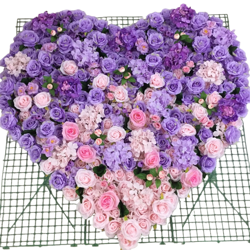 En forma de corazón morado