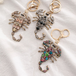 Fashion Glitter Scorpion Crystal Key <strong>Chains</strong> Rhinestone Metal Car Keyring Purse Bag Pendant for Women Men