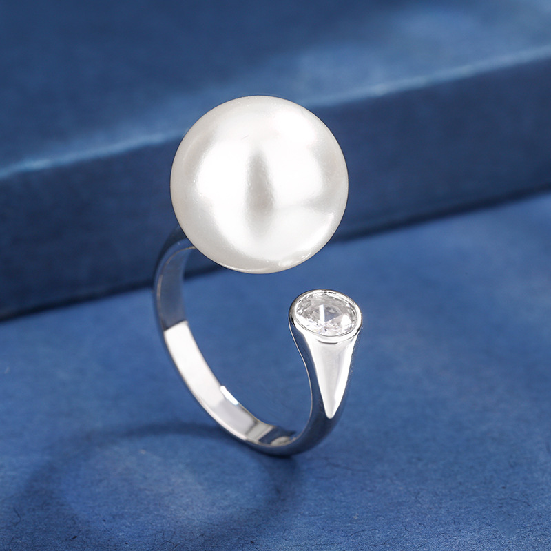 Bague en platine avec perle blanche, taille ajustable