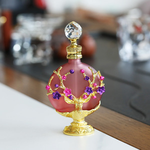 High-end Beauty Salon Essential <strong>Oil</strong> 30ML Perfume Metal Bottle Dubai Essence <strong>Arabic</strong> Perfume Bottle Spot Empty Bottle