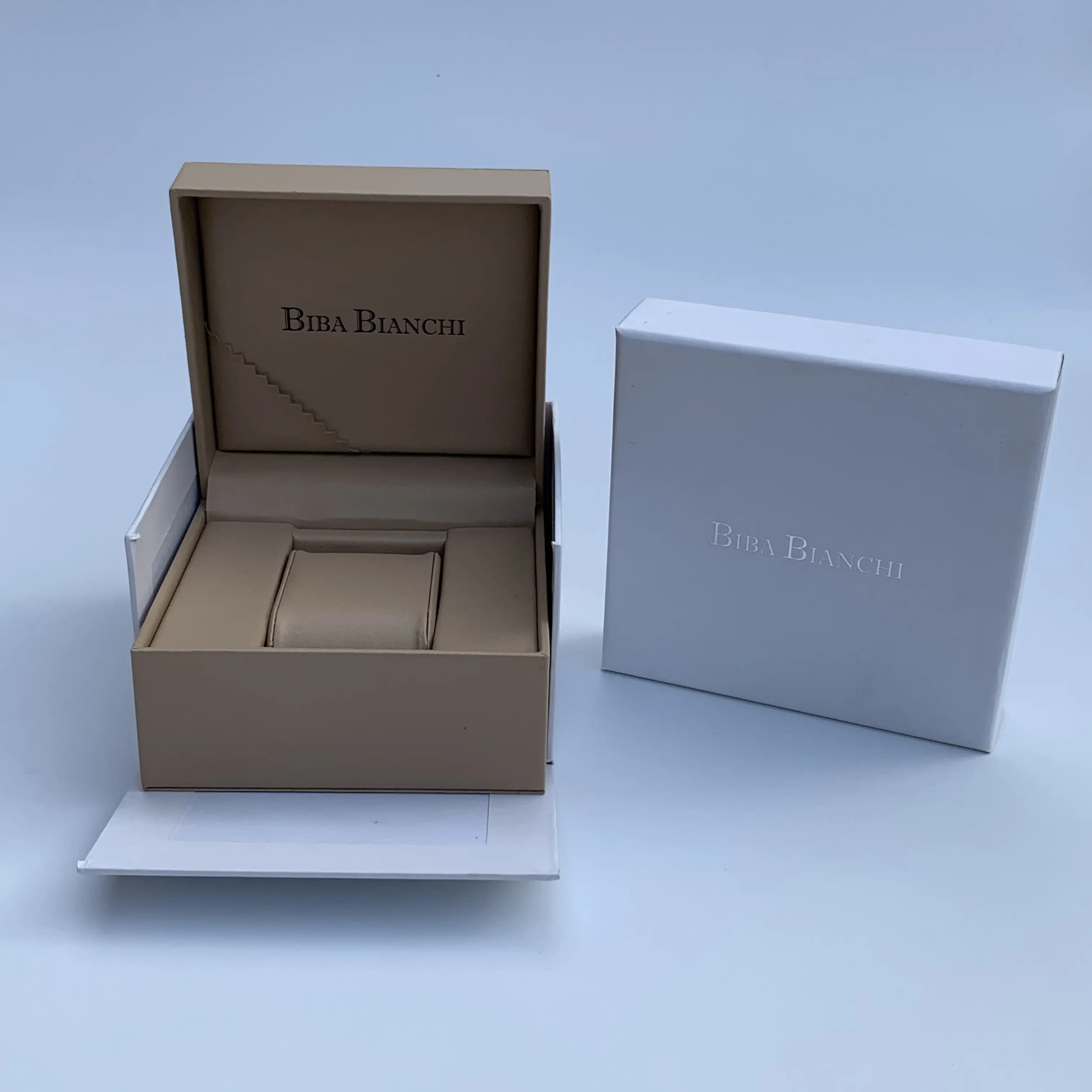 Boîte de rangement en cuir PU noir, boîte de montre en cuir intérieur en cuir emballage cadeau boîtier de montre pour la collection