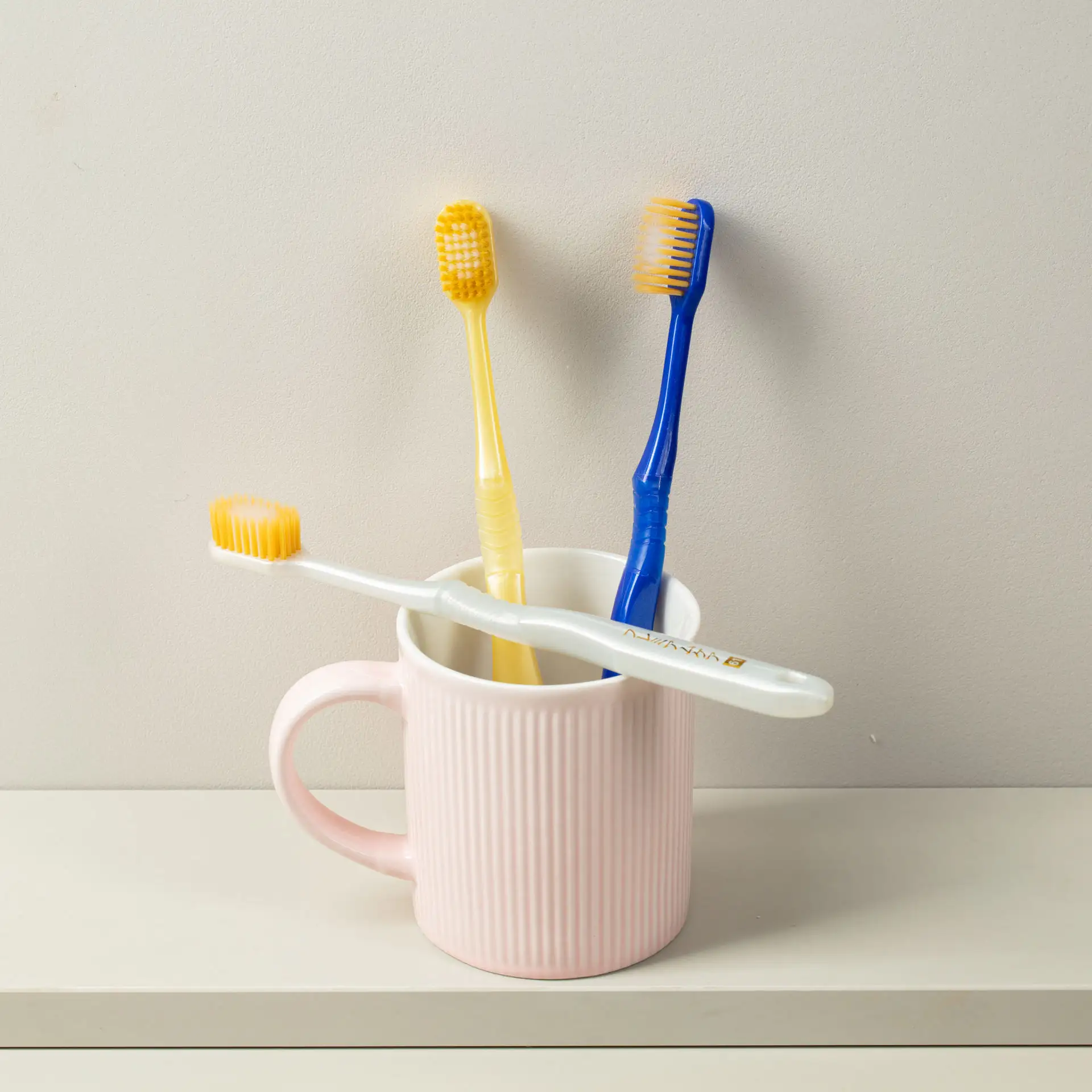 大人のための高品質の歯ブラシ口腔歯ブラシマニュアル大人の柔らかい歯ブラシ