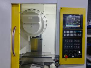 RY-T6 CNC 3 assi lineare guida verticale centro di lavorazione Robodrill fresatura con sistema di controllo Fanuc BT30 mandrino conicità - Product Image 4