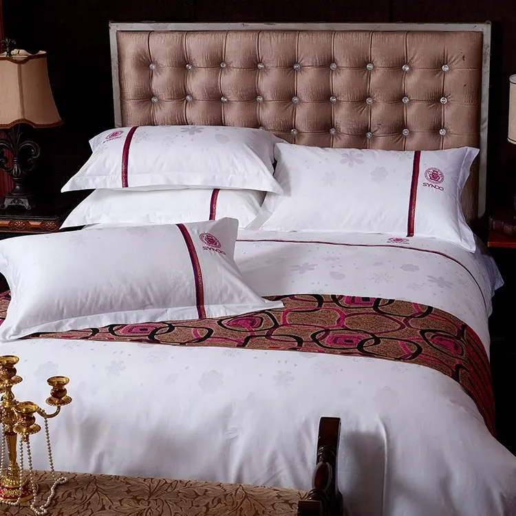 Full stock hotel design bedding set western suppliers