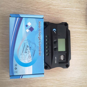 Regolatore solare 10A LCD 12V/24V PWM regolatore di carica pannello solare 1.5A uscita USB