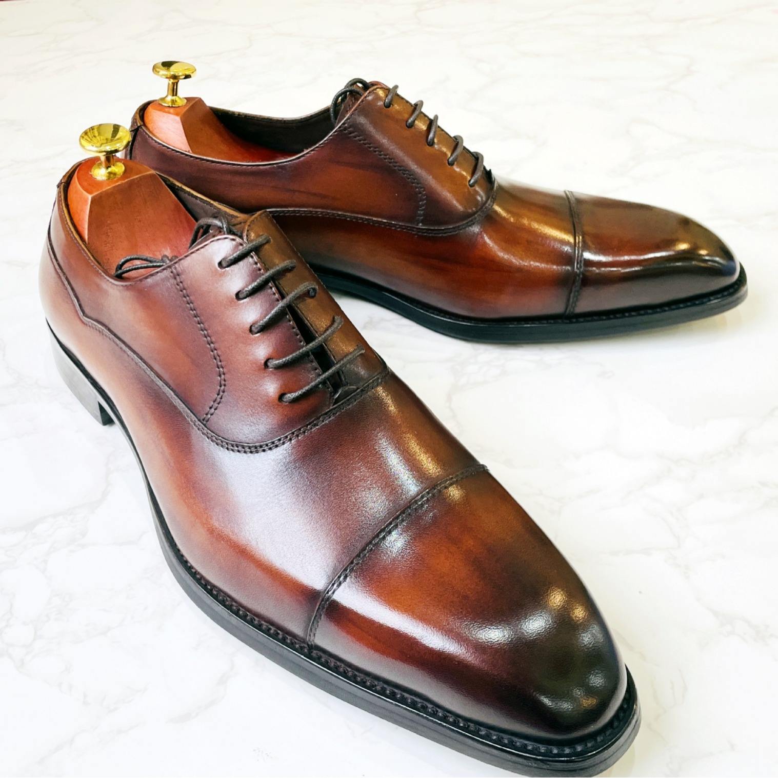 สีน้ำตาล