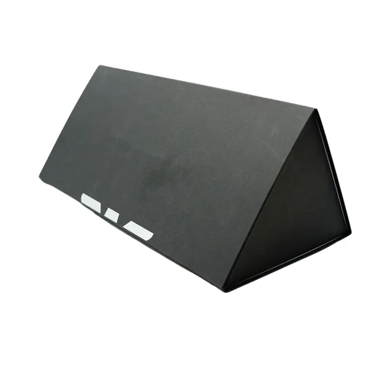 カスタムトライアングルシェイプ磁気折りたたみ式ブラックペーパーボックス包装高級ギフトクラフトリジッドペーパーボックス