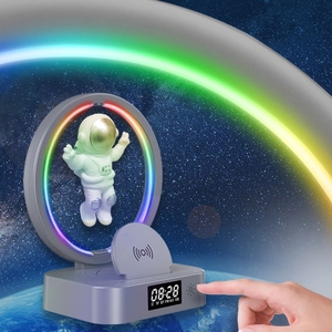 クリエイティブフローティングLEDRGB光学スピーカーヨーロピアンデザインスタイル磁気浮揚宇宙飛行士アプリワイヤレス充電カラーライト - Product Image 4