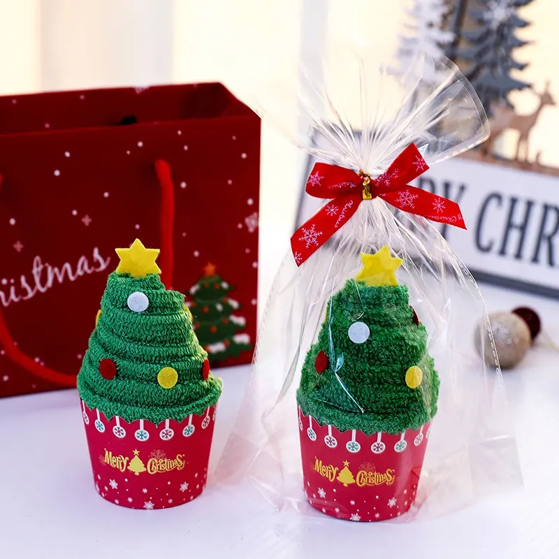 Noel hediyesi toptan pamuk nakış hediye havlu seti noel ev dekoratif festivali hediye promosyon sevimli kek havlusu
