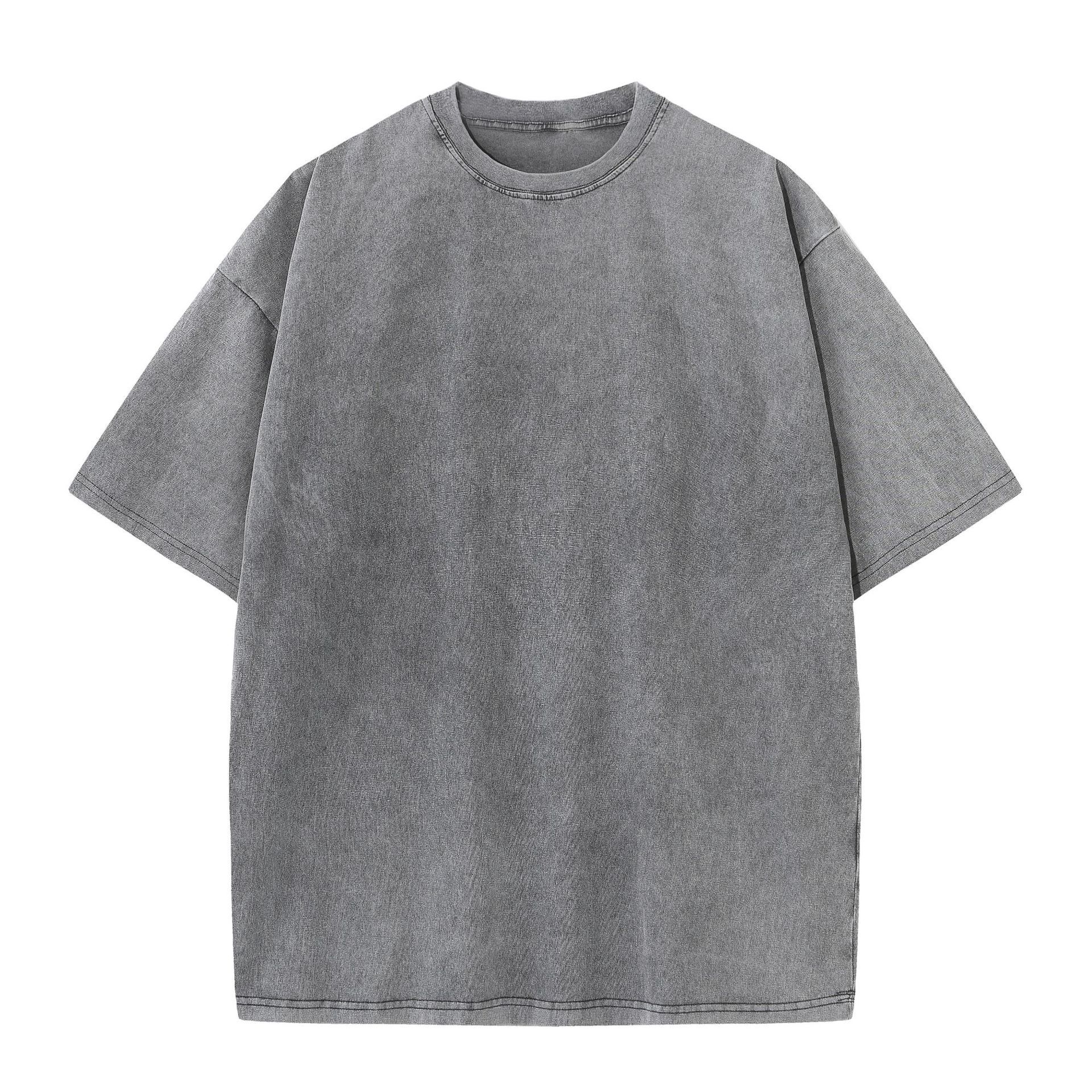 Camiseta gris de 230g - lavada y con efecto desgastado.