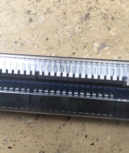 ATMEGA8A-PU ATMEGA8L-PU DIP28 importierten 8-Bit 8K programmier baren Flash-Speicher mit hoher Qualität und niedrigem Preis