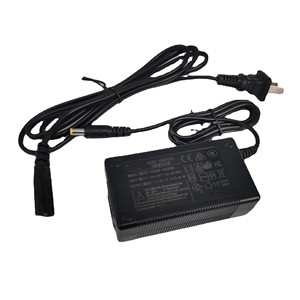 14.6V2A充電器 (12V6Ahバッテリーパック用) リチウムイオンLifepo4鉛蓄電池充電器 (ソーラー街路灯バッテリーパック用) - Product Image 3