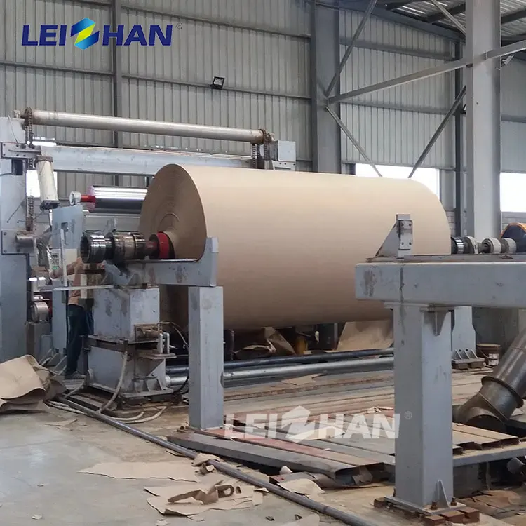 Usine de production entièrement automatique Machine à papier kraft brun Machine de recyclage de papier de rebut pour carton