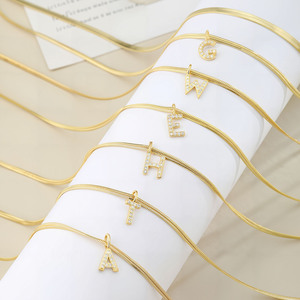 Bijoux批发定制名称项链字母字母吊坠金色双层蛇链项链女士饰品 - Product Image 4
