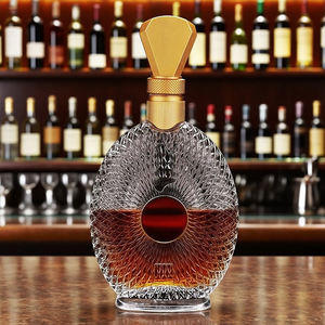 Sang Trọng 500Ml Xo Vodka <span class=keywords><strong>Decanter</strong></span> Với Matte Kết Thúc Khắc Thủy Tinh Whisky Chai Rượu Vang Tùy Chỉnh Và Vít Cap - Product Image 1