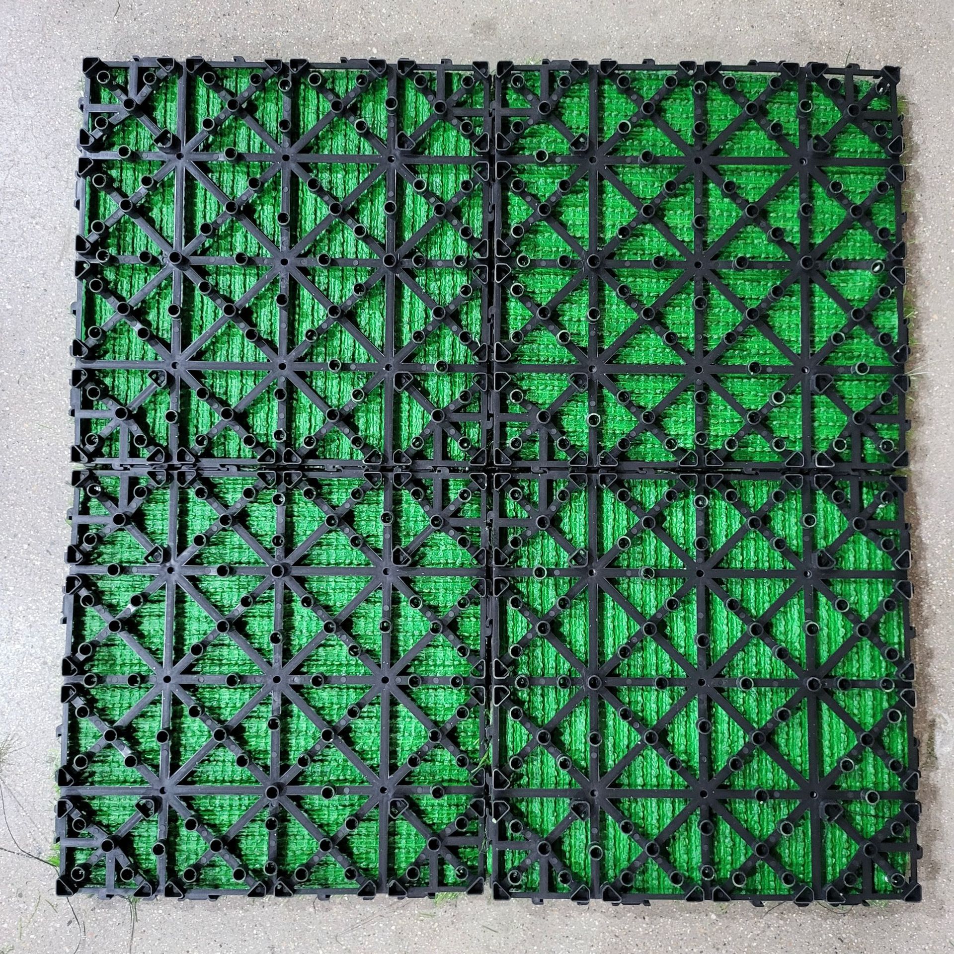 Plancher de pelouse épissé (avec bois anti-corrosion)