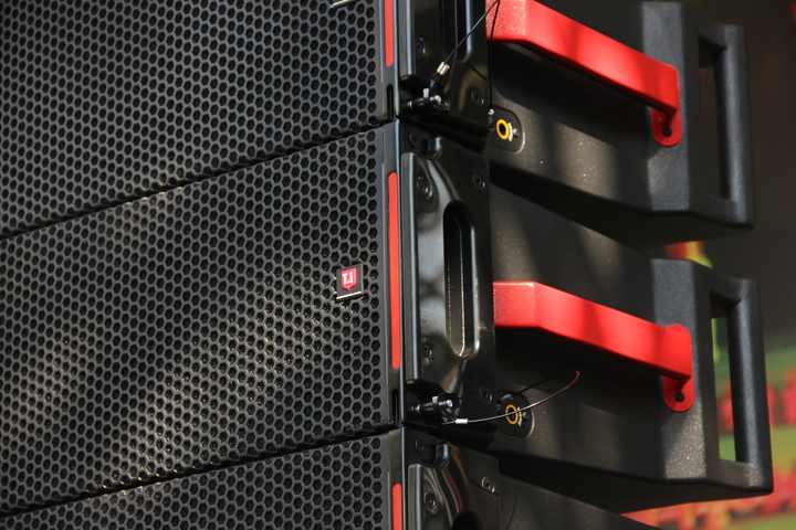Il più piccolo sistema line array a tre vie singolo mini altoparlanti audio passivi da 12 pollici per la chiesa