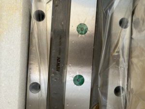 Guías lineales originales HIWIN RGW15HC RGW20HC RGW25HC RGW30HC RGW35HC RGW45HC RGW55HC RGW65HC para máquina CNC - Product Image 2