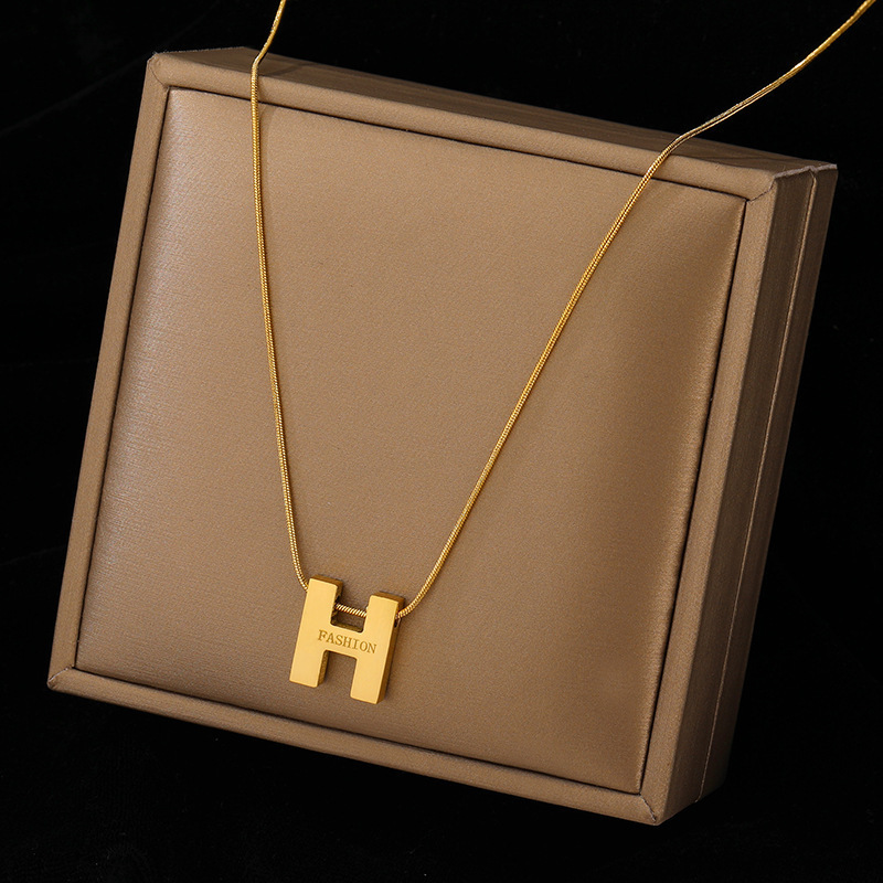 Collier alphabet X957 h