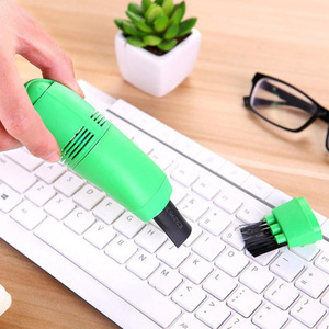 מיני מברשת שולחן עבודה חשמלי USB מופעל שואב אבק מקלדת