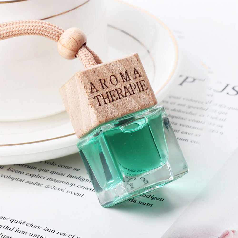 English Pear & Freesia