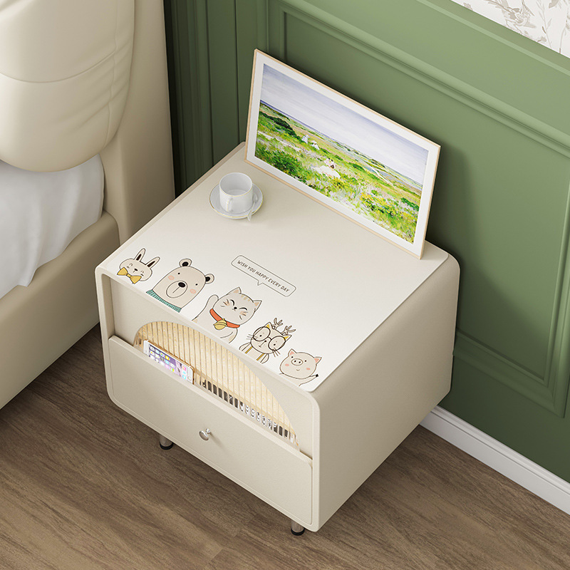 Bedside table cushion - Five animals