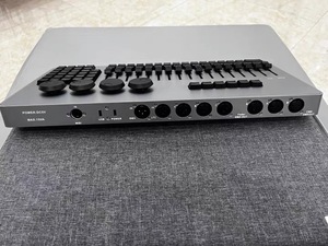 Apparecchi di illuminazione professionale mini console di illuminazione grande su console PC per disco party controller di illuminazione - Product Image 2