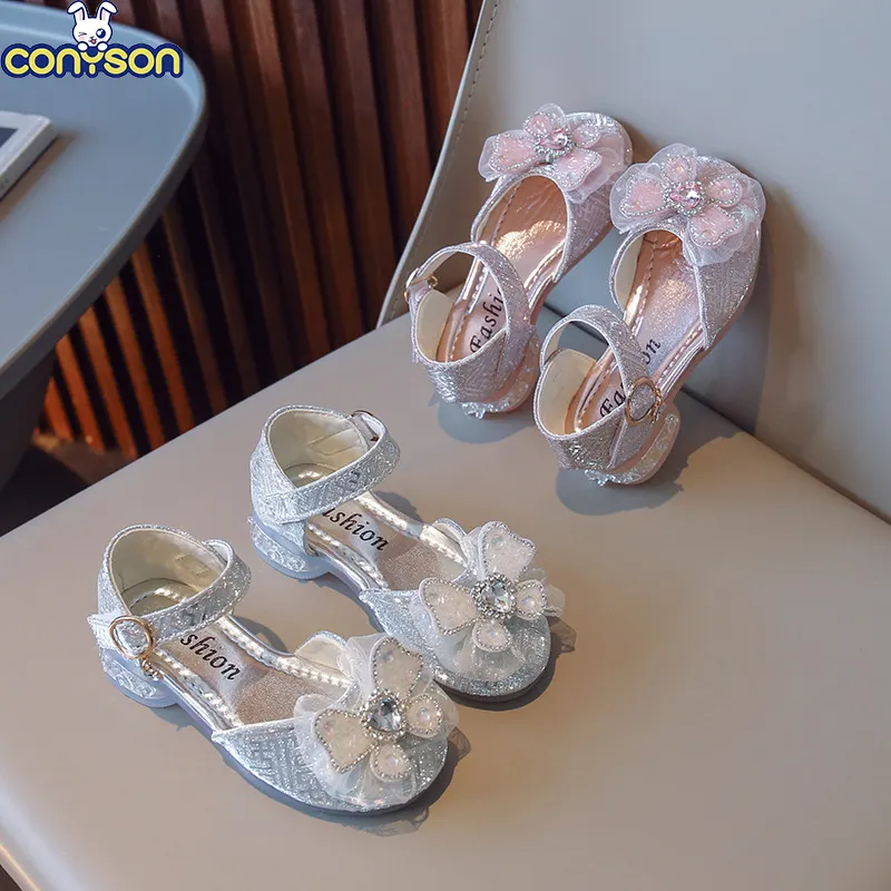 Conyson Butterfly Princess Shoes Girls 2023 primavera estate nuovi bambini Sweet paillettes sandali con tacco alto con suola morbida scarpe per bambini