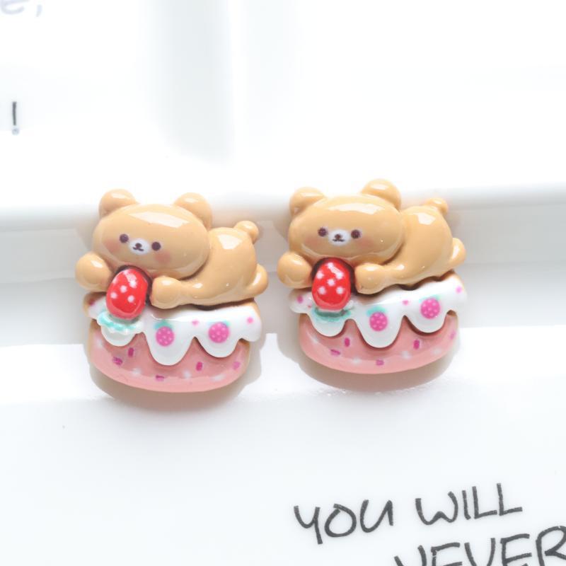 colorful Little Bear Strawberry Cake