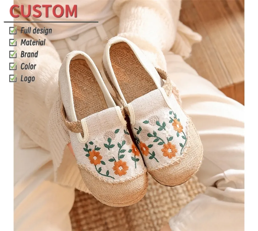 Little Daisy Fashion Cloth Shoes Zapatos Ins para mujer Internet Celebrity Estilo étnico Zapatos bordados Boca baja Low-top Old