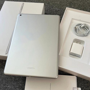 แท็บเล็ต99% มือสองสำหรับ iPad 9พร้อมระบบ WiFi และ iOS 4G ใช้ได้กับ2021รุ่น - Product Image 3