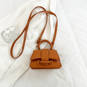 Sıcak satış ucuz çok yönlü Ins tek omuz Crossbody çanta küçük kare çanta.