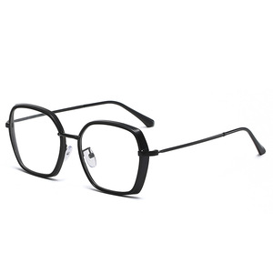 Montatura da donna con montatura semplice moda nuova moda montatura Retro Anti luce blu montatura ottica fotocromatica per Unisex