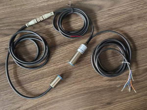 60mm Erfassungs bereich 200KHz Ultraschall wandler durch Strahl Ultraschall Einzel-und Doppel blatts ensor - Product Image 2