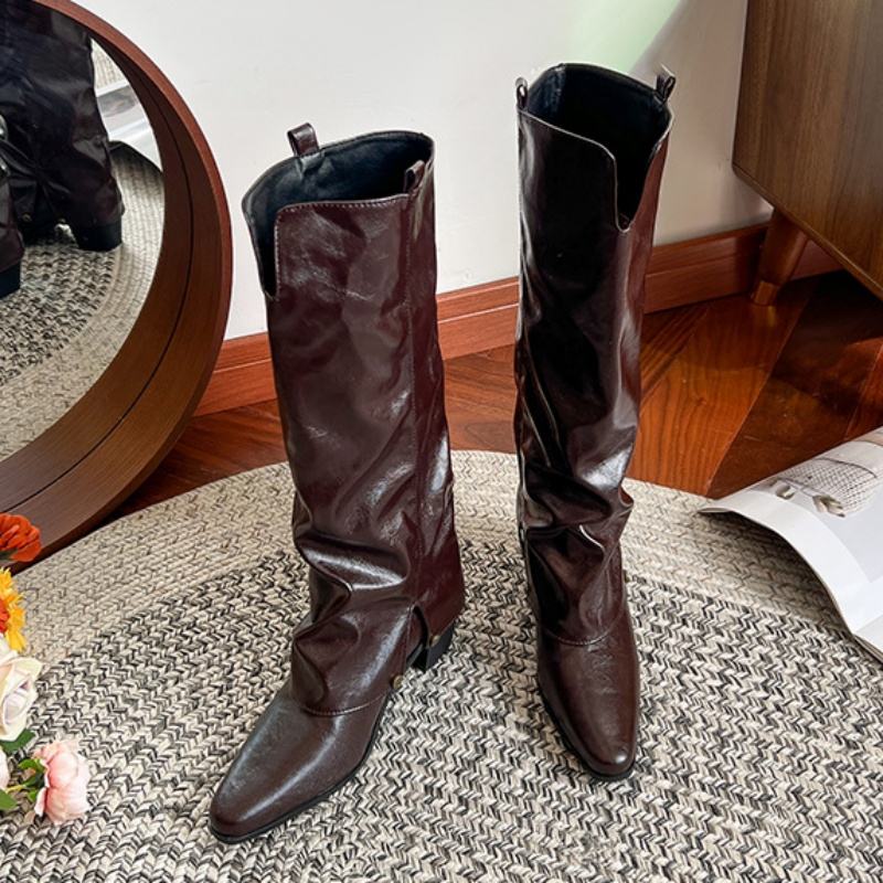 สีน้ำตาล