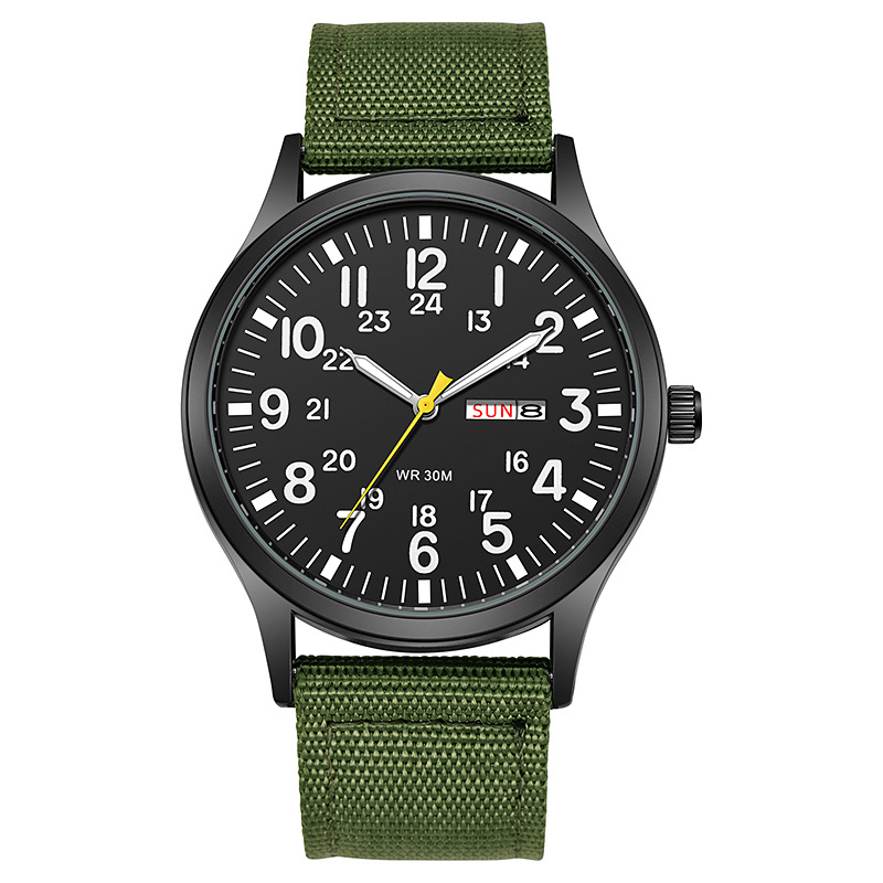 Boîtier vert, bracelet en toile, cadran noir